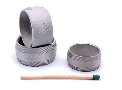 Chiselled ring